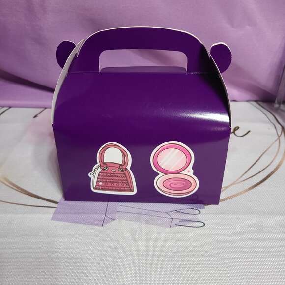 Make-up Cosmetic Gift Set - Picture 2 of 2